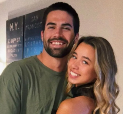 Sam Hartman Girlfriend